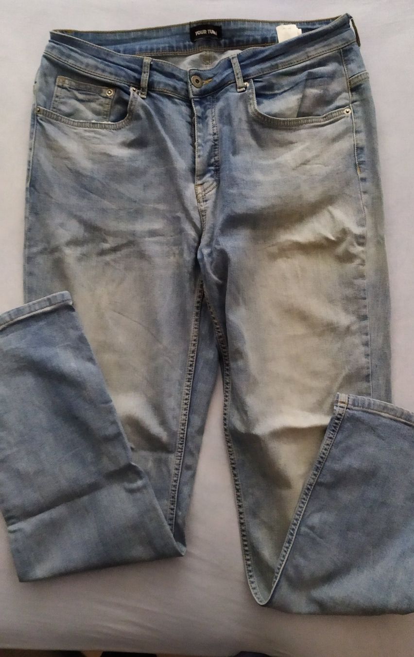 Jeans: Jeans YOUR TURN Gr. 34 – Usato da Chezard St-Martin venduto da Loucail