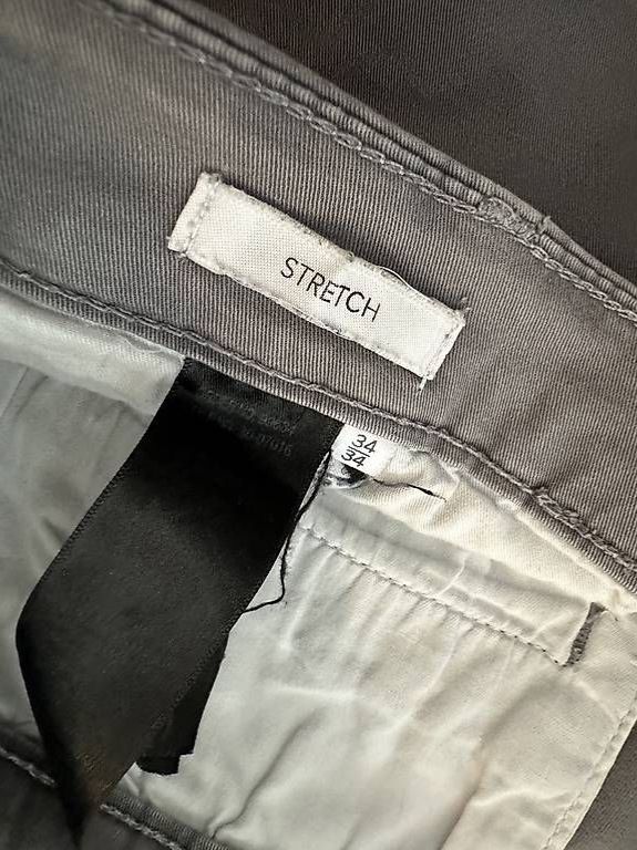 Pantaloni: Lindbergh Chinos Grau 34/34 – Usato da St. Gallen venduto da iva_yxh2 2