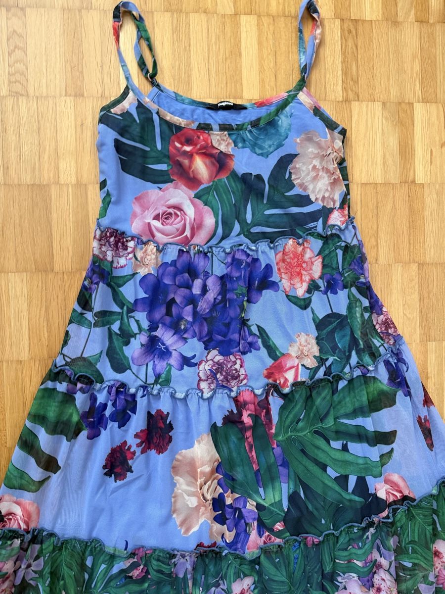 Desigual Kleider: Kleid Desigual Blumenmuster Gr. XS   – Neu (gemäss Beschreibung) aus Jona von Good_luck_ 1