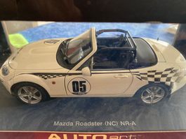 Mazda MX-5 roadster (NC) NR-A. 1/18 auto art