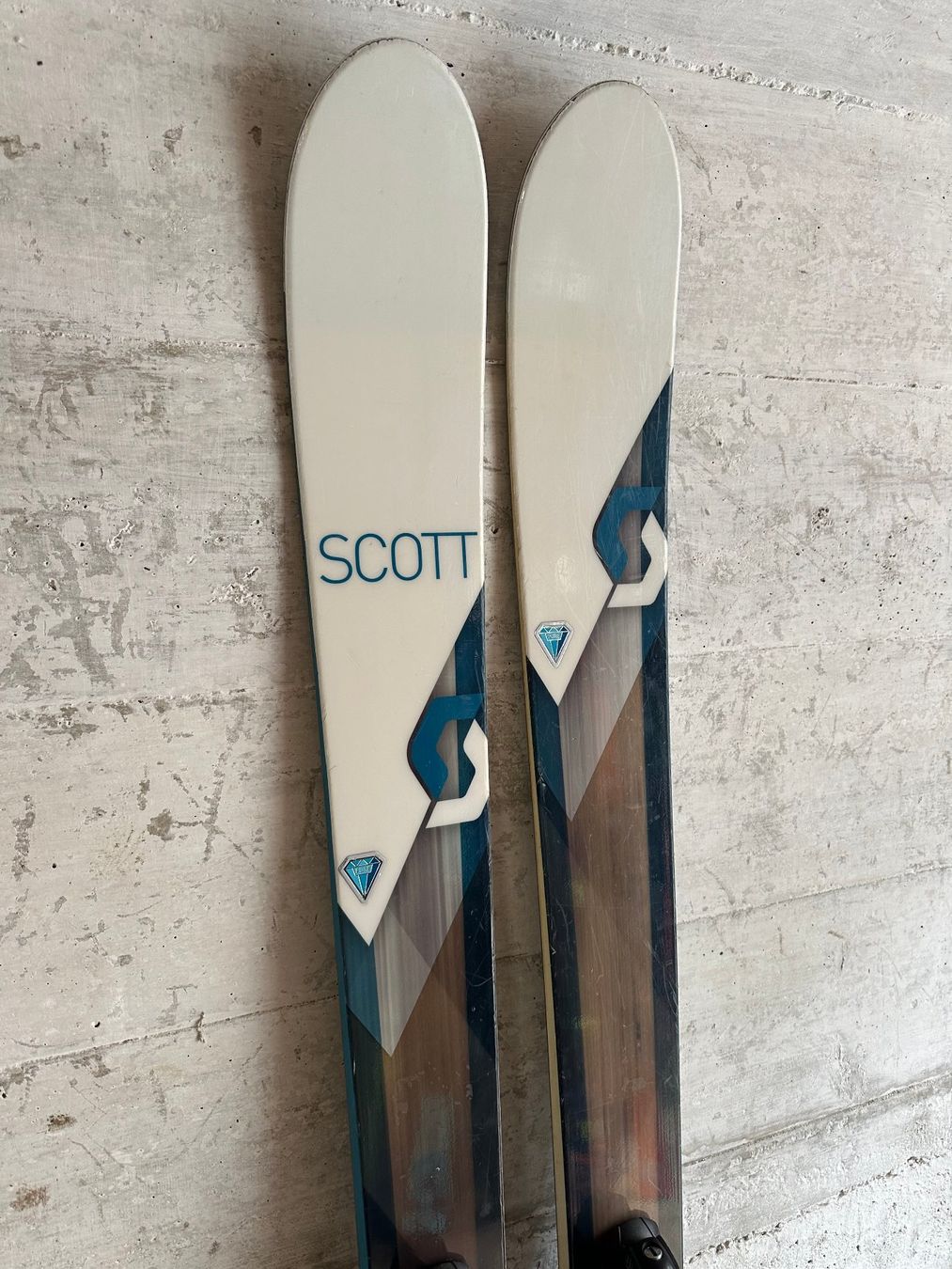 Scott Skis: Scott Pure Powder Ski 188CM – Gebraucht aus Emmenbrücke von karkarkar 1