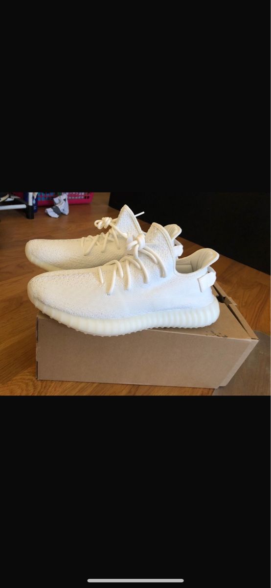 Adidas Scarpe da uomo: Yeezy Boost 350 V2 – Nuovo (secondo la descrizione) da Aathal-Seegräben venduto da neilglauser 2
