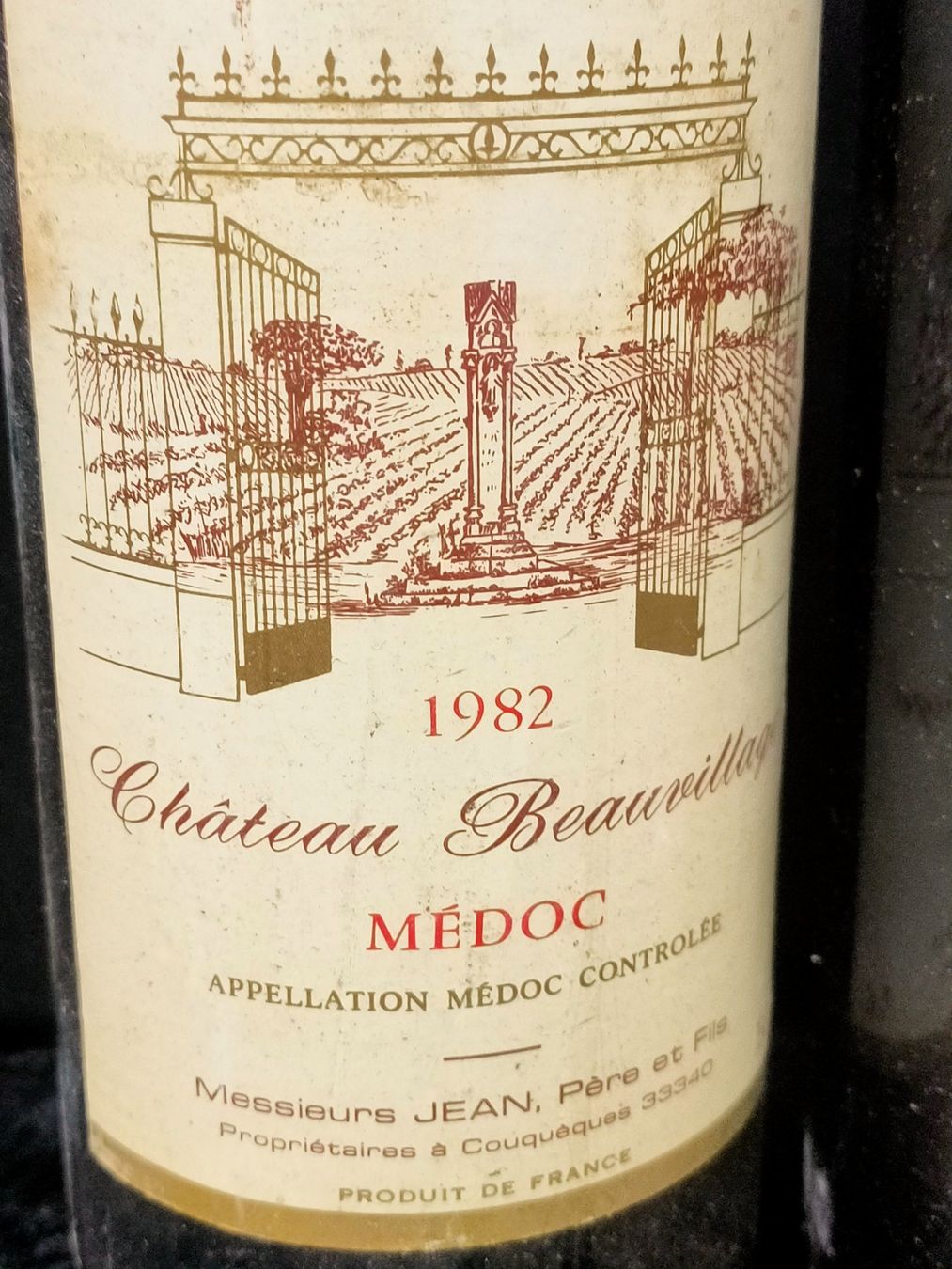 Wein: 2 BOUTEILLES CHÂTEAU BEAUVILLAGE 1982 – Neu (gemäss Beschreibung) aus Genève von Leboucheoreilles 2