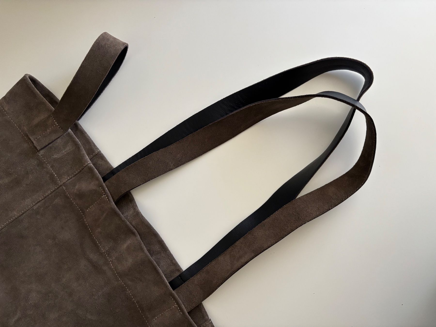 Massimo Dutti Taschen: Large Massimo Dutti suede Shopper – Gebraucht aus Zürich von hol_bc6v 4