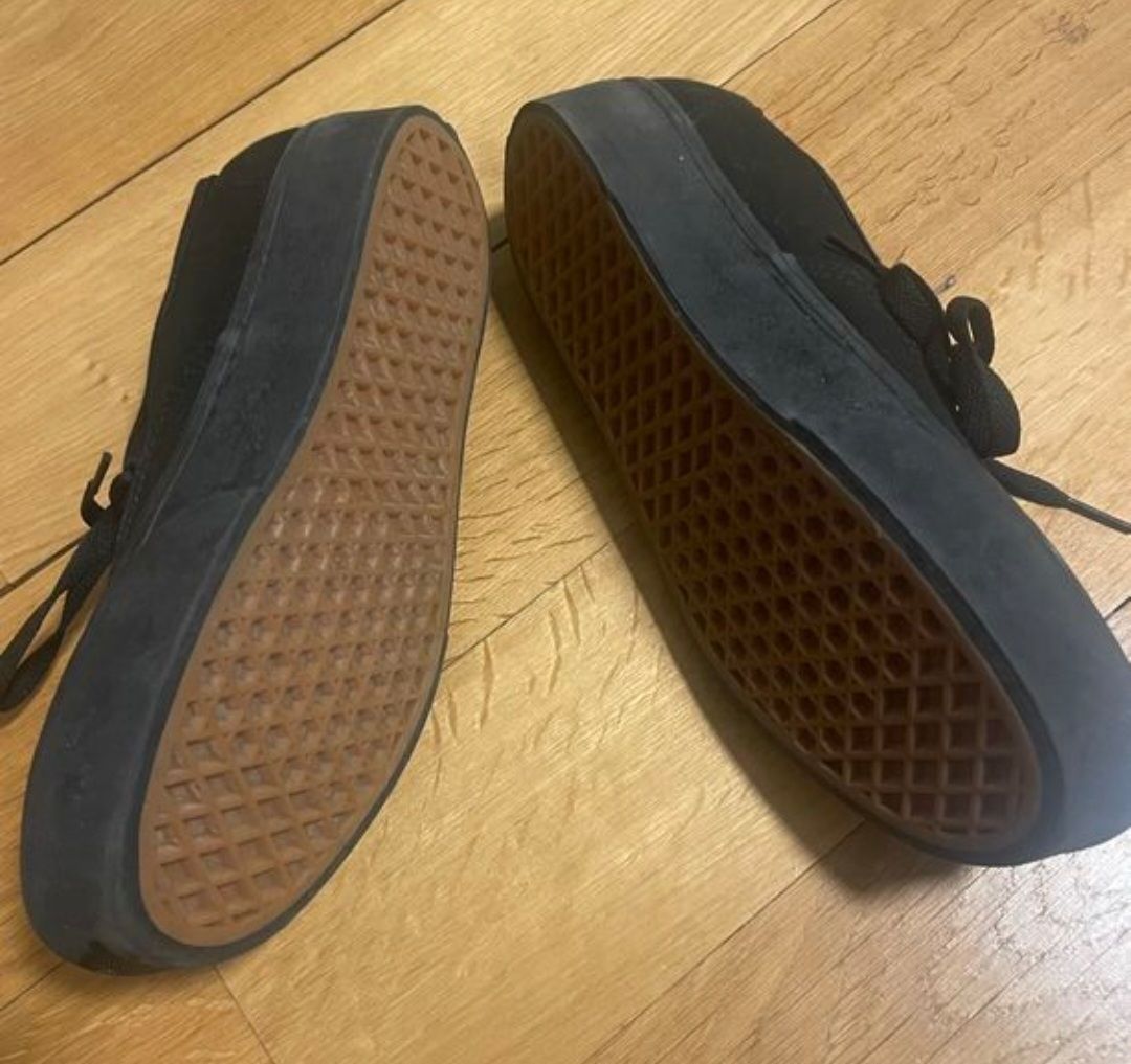 Vans Herrenschuhe: vans schwarz 40 – Gebraucht aus Boniswil von des_lxd5 2