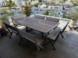 Gartentisch und Bänke Set aus australischem Holz