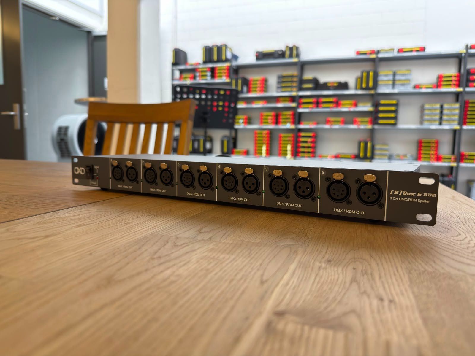 Konverter: Professional 6-CH DMX Splitter / Booster – Neu und originalverpackt aus Boppelsen von rub_dkq2