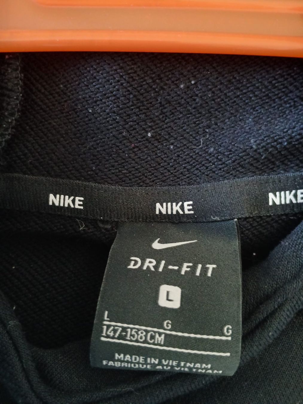 Nike Maglioni & Felpe: Pull à capuche Nike Dri-Fit noire, taille L, 147-158cm neuf – Nuovo (secondo la descrizione) da Genève venduto da ale_6ms6 1