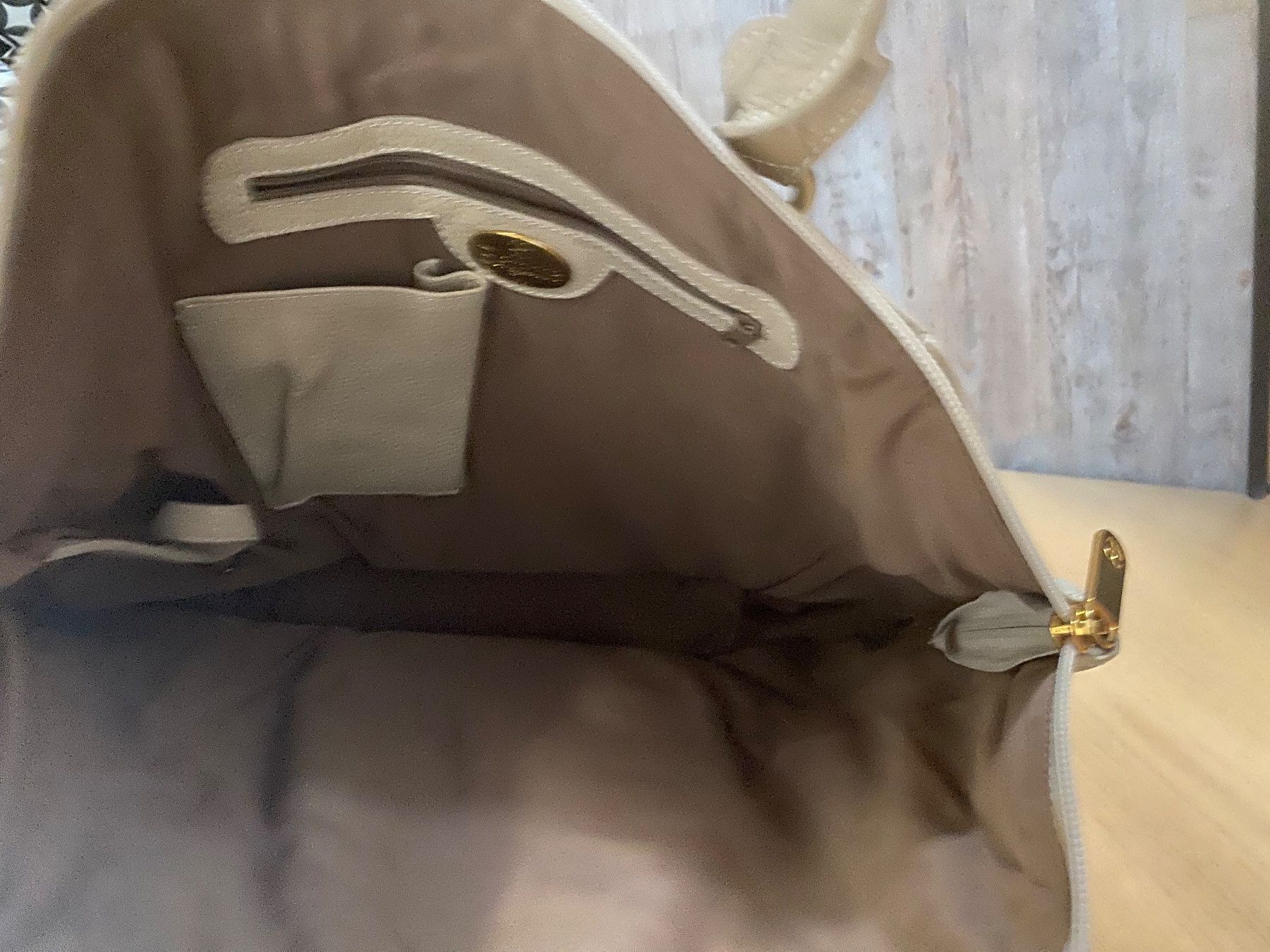 Borse da donna: leder tasche neu – Nuovo (secondo la descrizione) da Winterthur venduto da EasyRS 2
