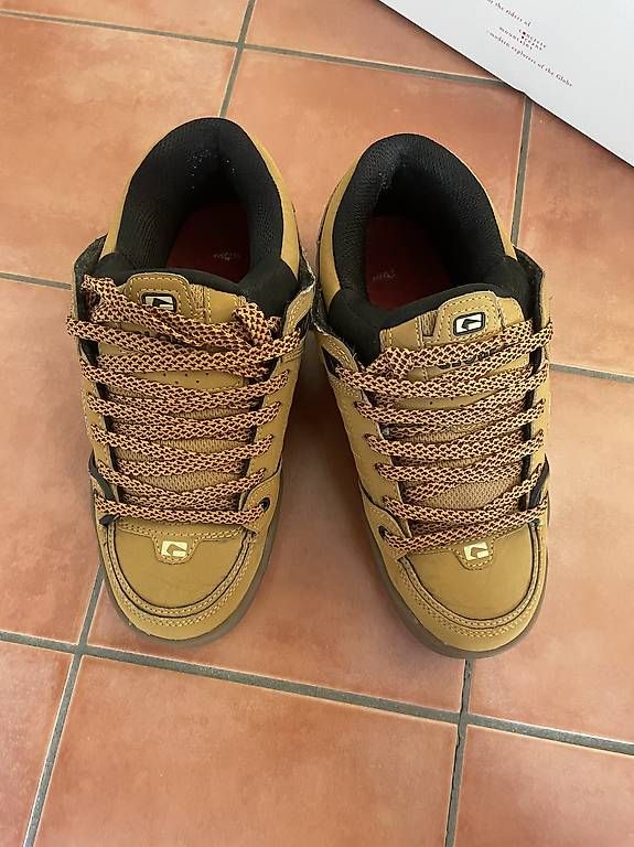 Damenschuhe: Baskets Globe t6 USA – Gebraucht aus Lausanne von das_xb9h