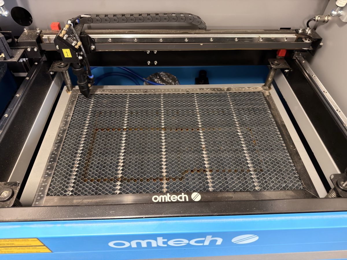 Tutte le macchine: Omtech USB350n Lasergravierer / Lasercutter - Top Zustand! – Usato da Unterengstringen venduto da buy_or_die93 1