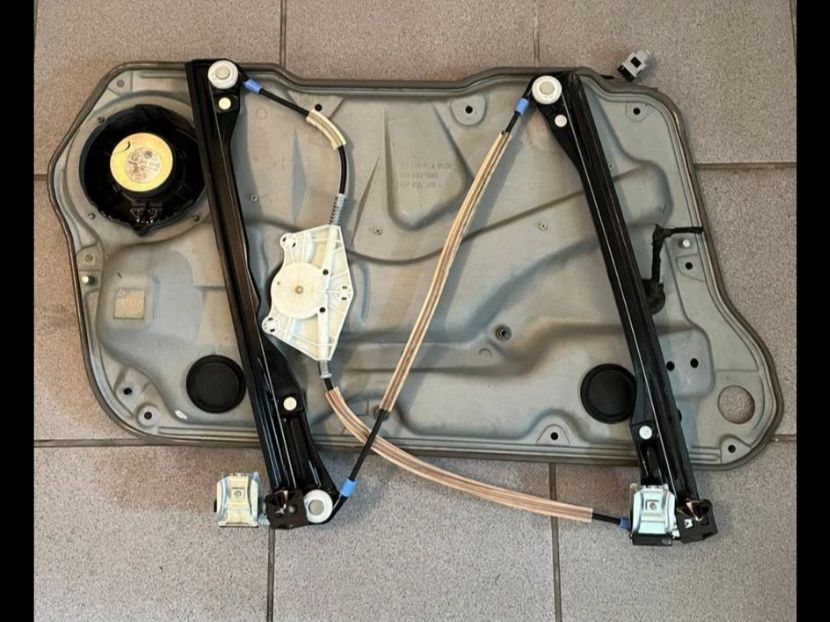 Volkswagen Alle Autoersatzteile: VW Golf 4 Kombi Fensterhebermotor VR – Gebraucht aus Rothenhausen von Deltassion