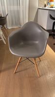 6 x Replica Eames Vitra Esszimmerstühle taupe