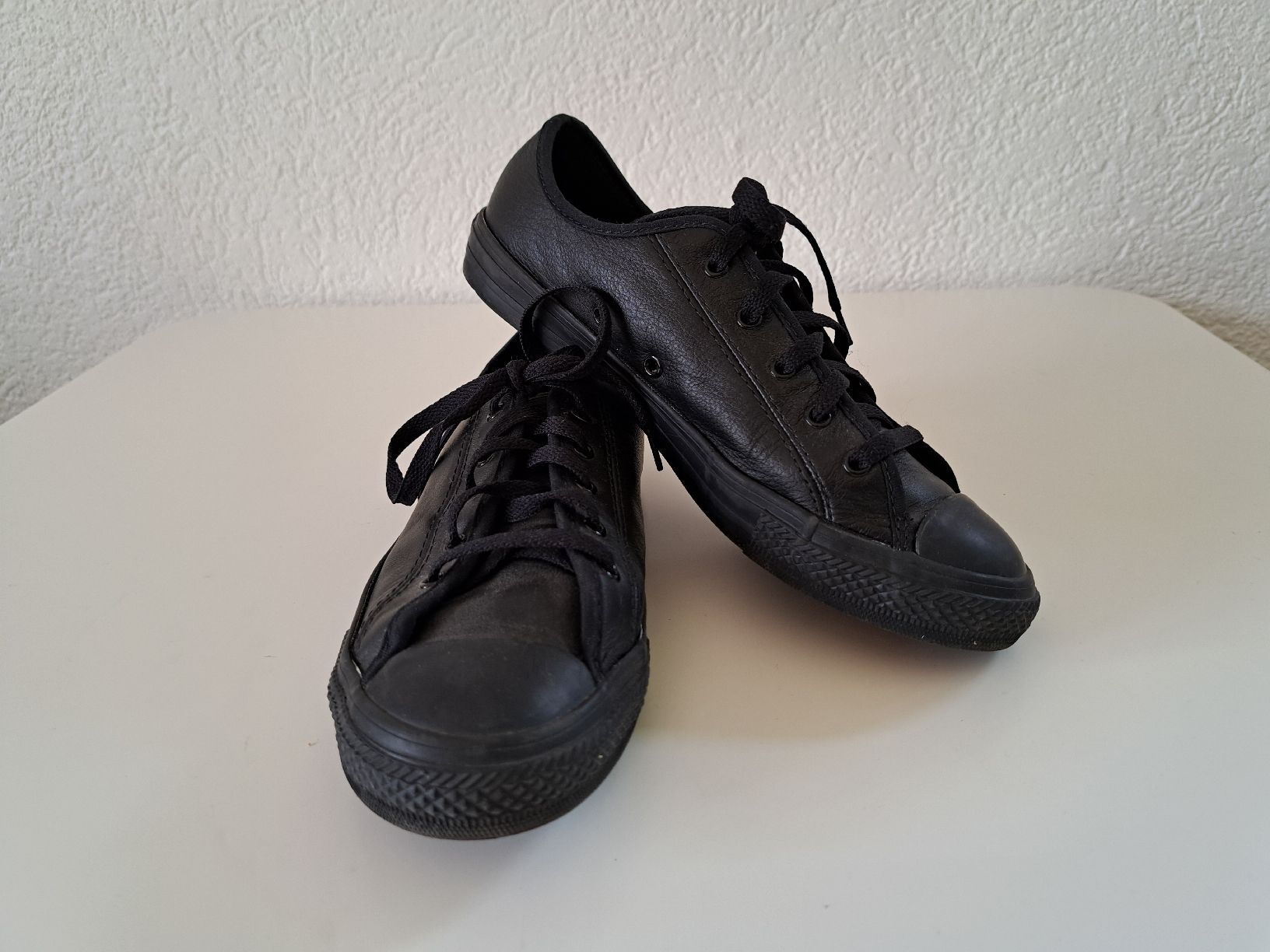 Converse Scarpe da uomo: Converses en cuir – Nuovo (secondo la descrizione) da Romont BE venduto da cel_2qsz 5