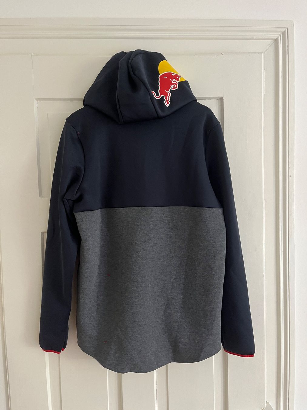 Pullover & Sweatshirts: Original Red Bull Kapuzenpullover Quarter Zip Herren L – Gebraucht aus Zürich von bretxo 1