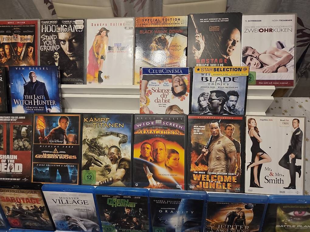 Alle DVDs: 27 Blue-Ray's + 24 DVD's – Gebraucht aus Grüningen von hallonetti 2