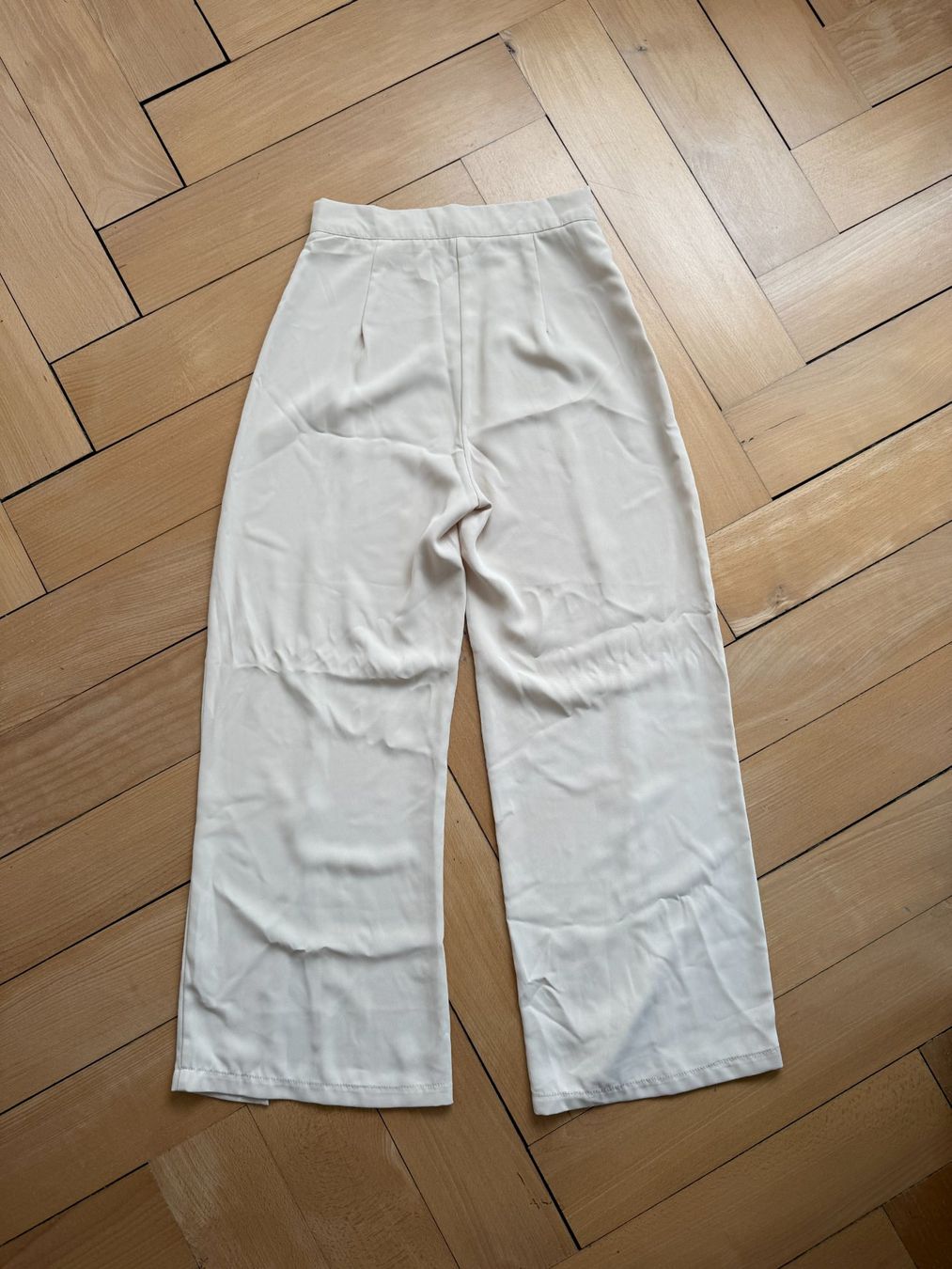 Pantalons: Hose beige fliessend XS – D'occasion à Zürich par Diazaio 2