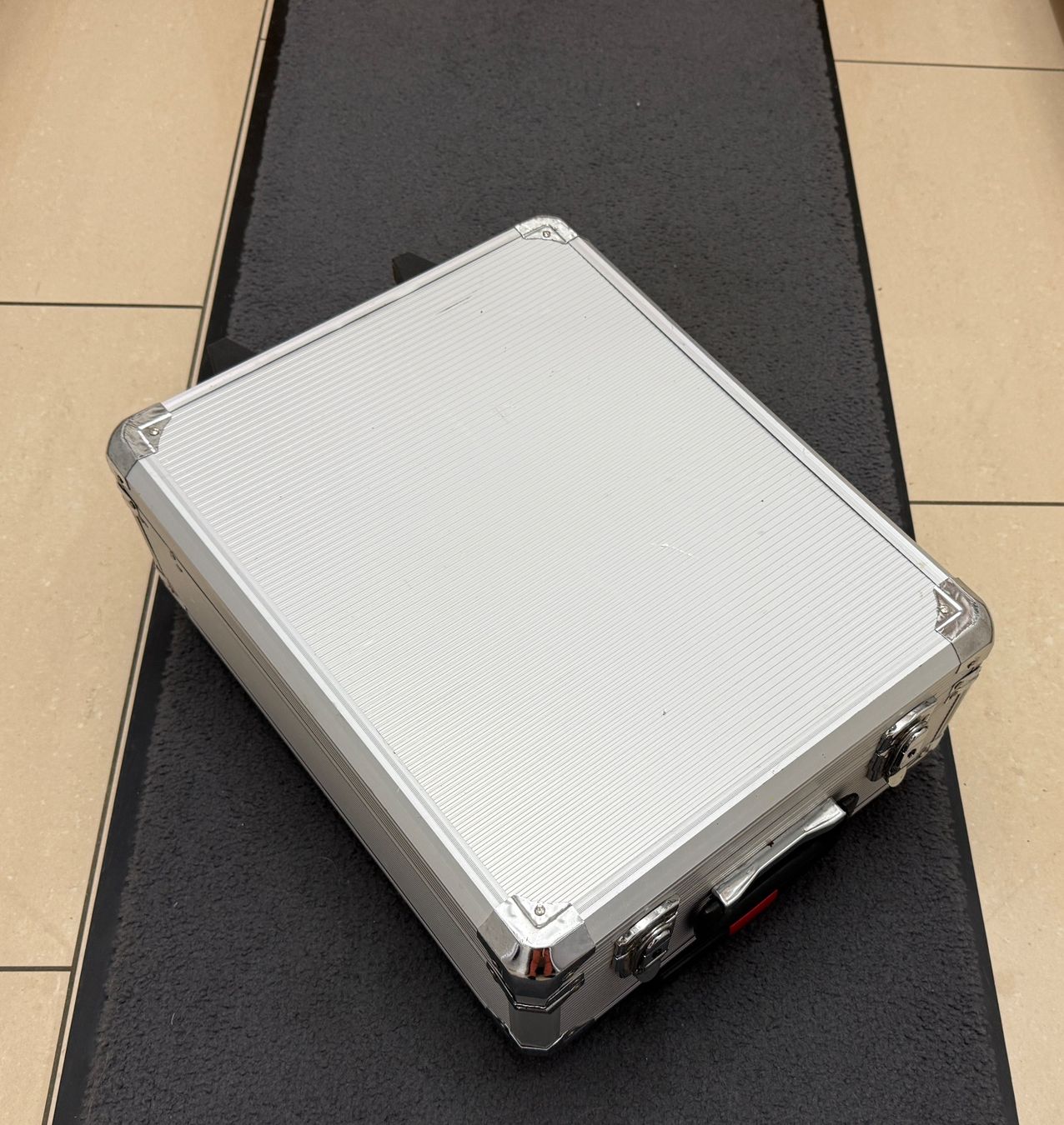 Tutti gli attrezzi: Werkzeugkoffer Trolley über 150 Teile – Nuovo (secondo la descrizione) da Gerlafingen venduto da sternrose 2