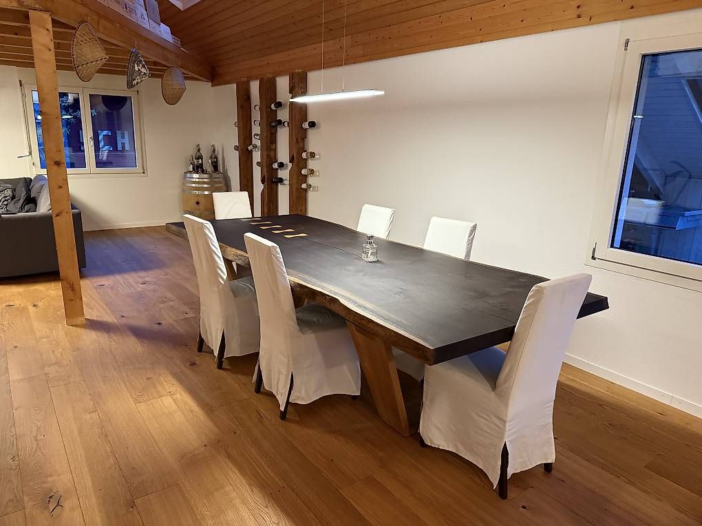 Tables: Massivholz Esstisch Einzelstück – D'occasion à Wolfhausen par Swader72 1