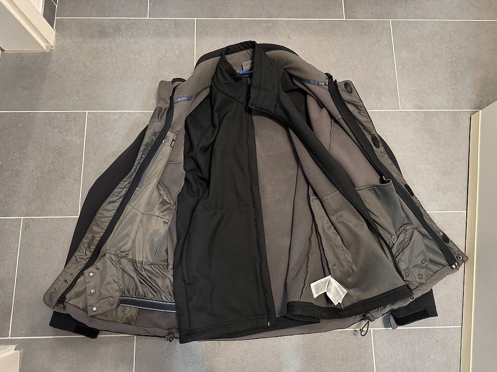 Giacche: Winterjacke Salomon – Usato da Neuhausen am Rheinfall venduto da Goofy567 1
