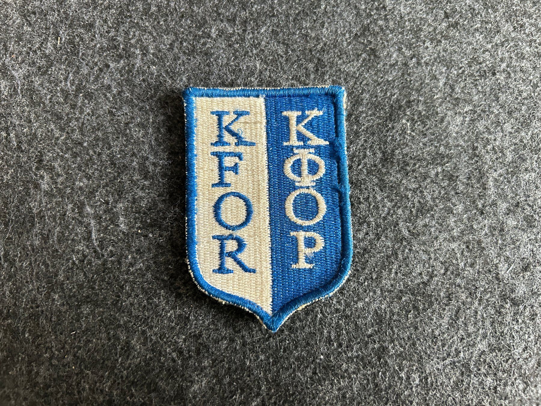 Armée suisse Plaquettes & Badges: Badge, KFOR – D'occasion à Berikon par DGC-1995