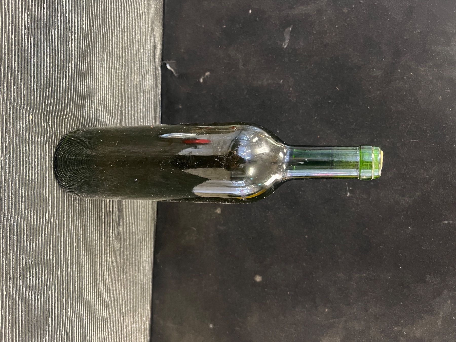 Bottiglie: BOUTEILLE SURPRISE???? – Nuovo (secondo la descrizione) da Genève venduto da Leboucheoreilles