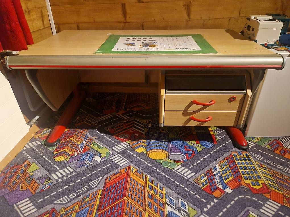 Bureaux: Pult höhenverstelbar – D'occasion à Sax par Curly1986