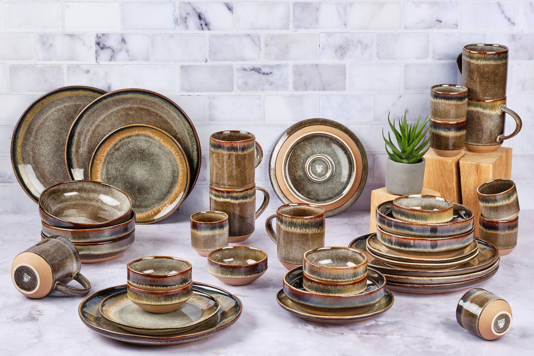 Set di piatti: Geschirr-Set GENESIS – Nuovo e nell'imballaggio originale da Bremgarten AG venduto da simpliCH 2