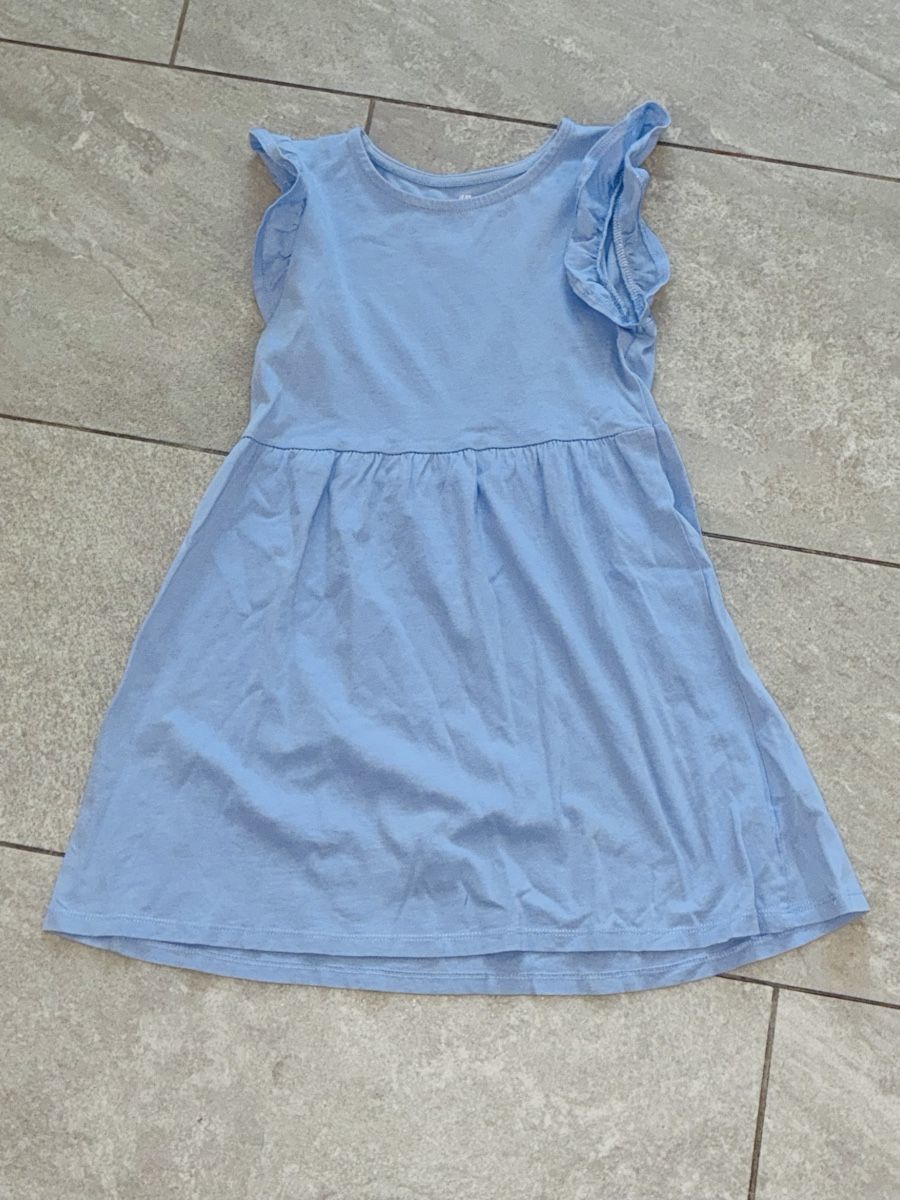 Vestiti & Gonne: Kleid hellblau Grösse 122/128 H&M – Usato da Wettingen venduto da hak_52m8