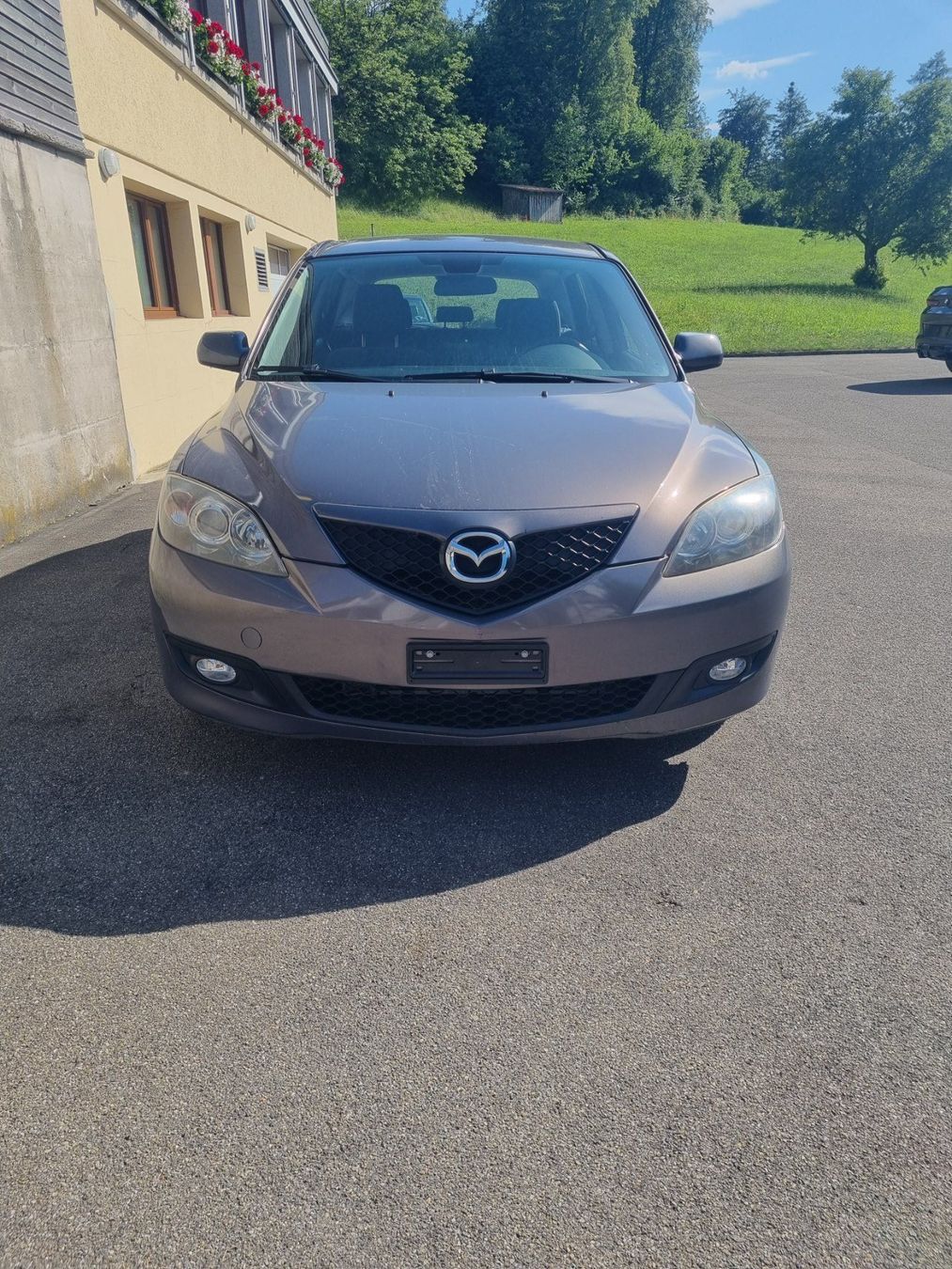 Autos: Mazda 3 1.6 Facelift Hatchback 5 Türen – D'occasion à Full-Reuenthal par flo912 1