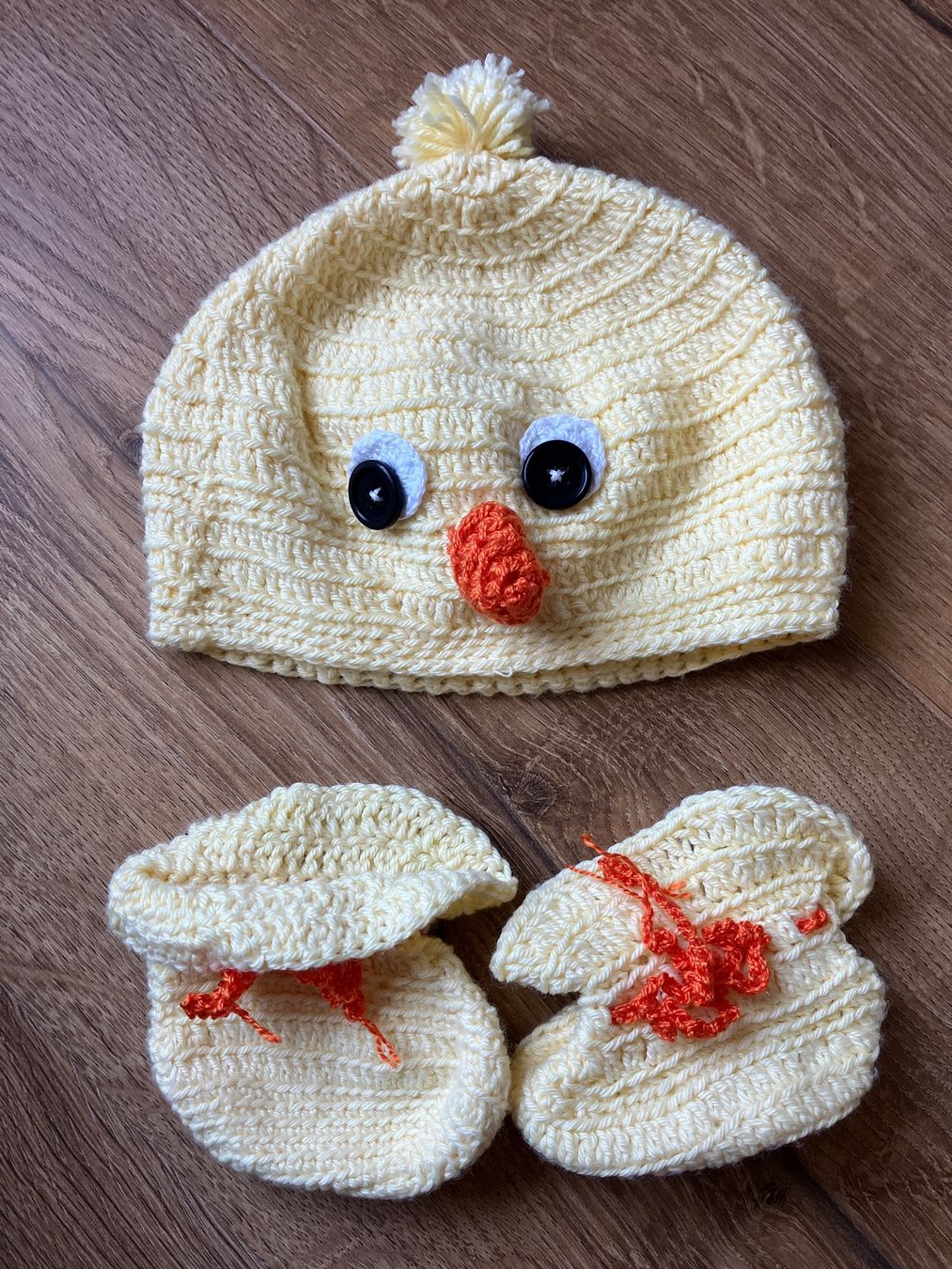 Berretti & Sciarpe: Handmade Newborn Hat & Socks 1M – Usato da Brugg AG venduto da Magna3 1