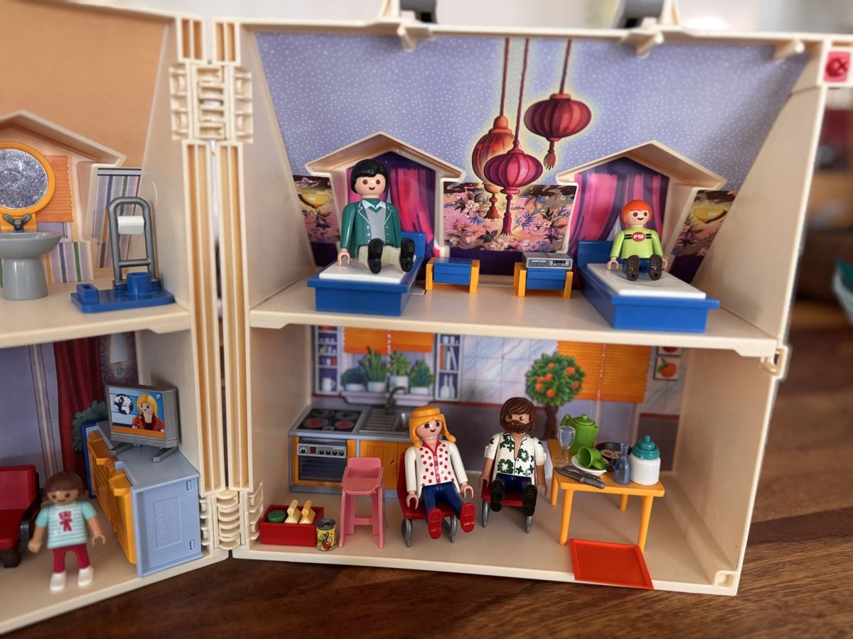 Playmobil Case e mobili per bambole: Playmobil Haus zum mitnehmen – Usato da Glattpark(Opfikon) venduto da Pink1919 2
