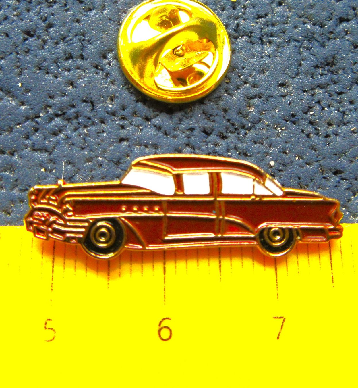 Buick Placchette & Badge: BUICK ROADMASTER AUTO PIN GEPRÄGT KLEIN-FEIN – Usato da Ettingen venduto da Hausi4711