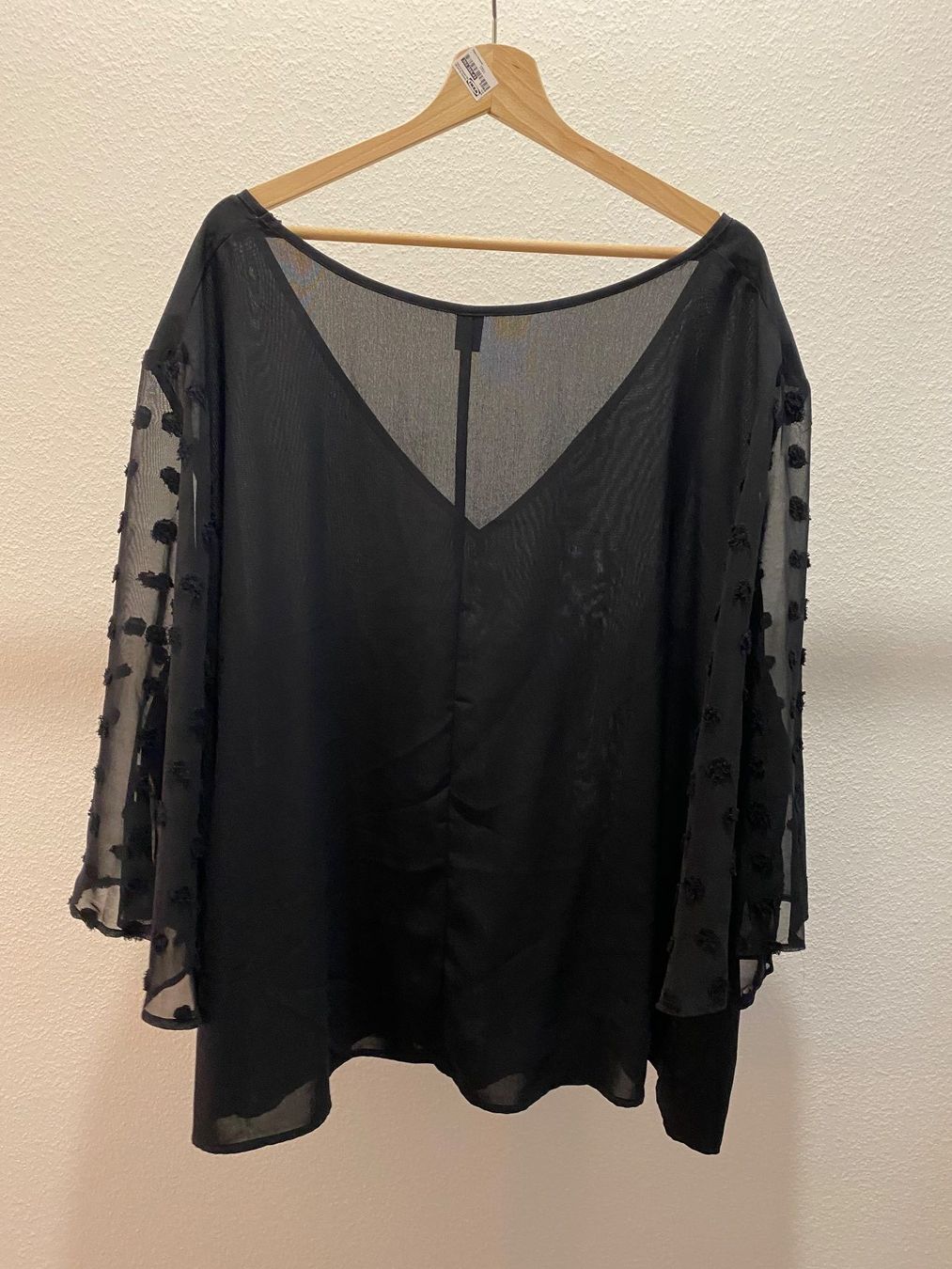 Shein Blusen: Bluse mit Trompetenärmel schwarz Gr. 56 / 58 / 60 – Gebraucht aus Pratteln von a23_j2gs 4