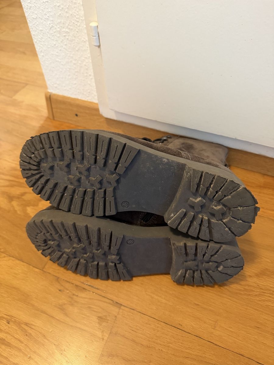 Dosenbach Damenschuhe: Wildleder Stiefel Dosenbach Grösse 39. – Gebraucht aus Adliswil von StephanieAnnina 5