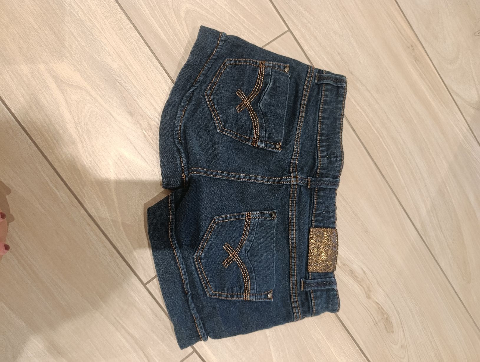 Jeans: Kurze Jeans Hosen in Gr. 36 – Usato da Dietikon venduto da iksan 2