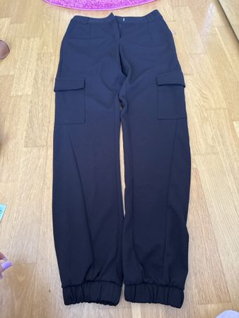 Schwarze Cargo Hose von JDY, Grösse XS, Neuwertig!