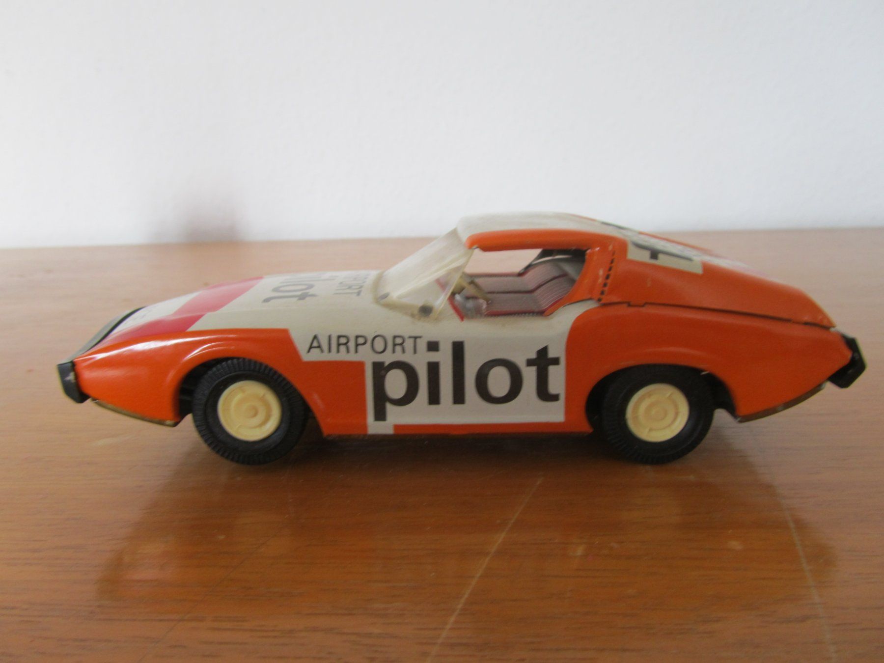 Giocattoli: DDR - Blechauto / Pilot Car – Usato da Seengen venduto da mikelele 1