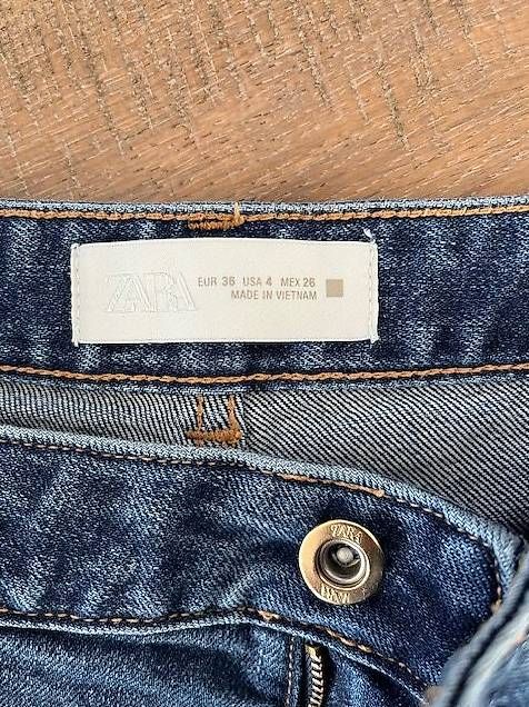 Zara Jeans: Jeans Zara Gr. 36 – Gebraucht aus Niederuzwil von Sonne026 1