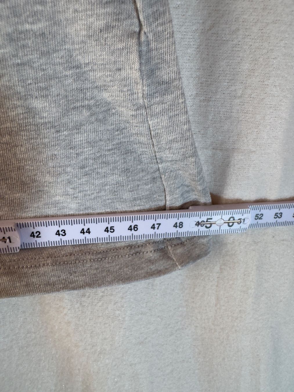 T-shirt: Hellgraues Shirt von Tezenis ca. Gr. M – Usato da Grosswangen venduto da second_hand_dress 4
