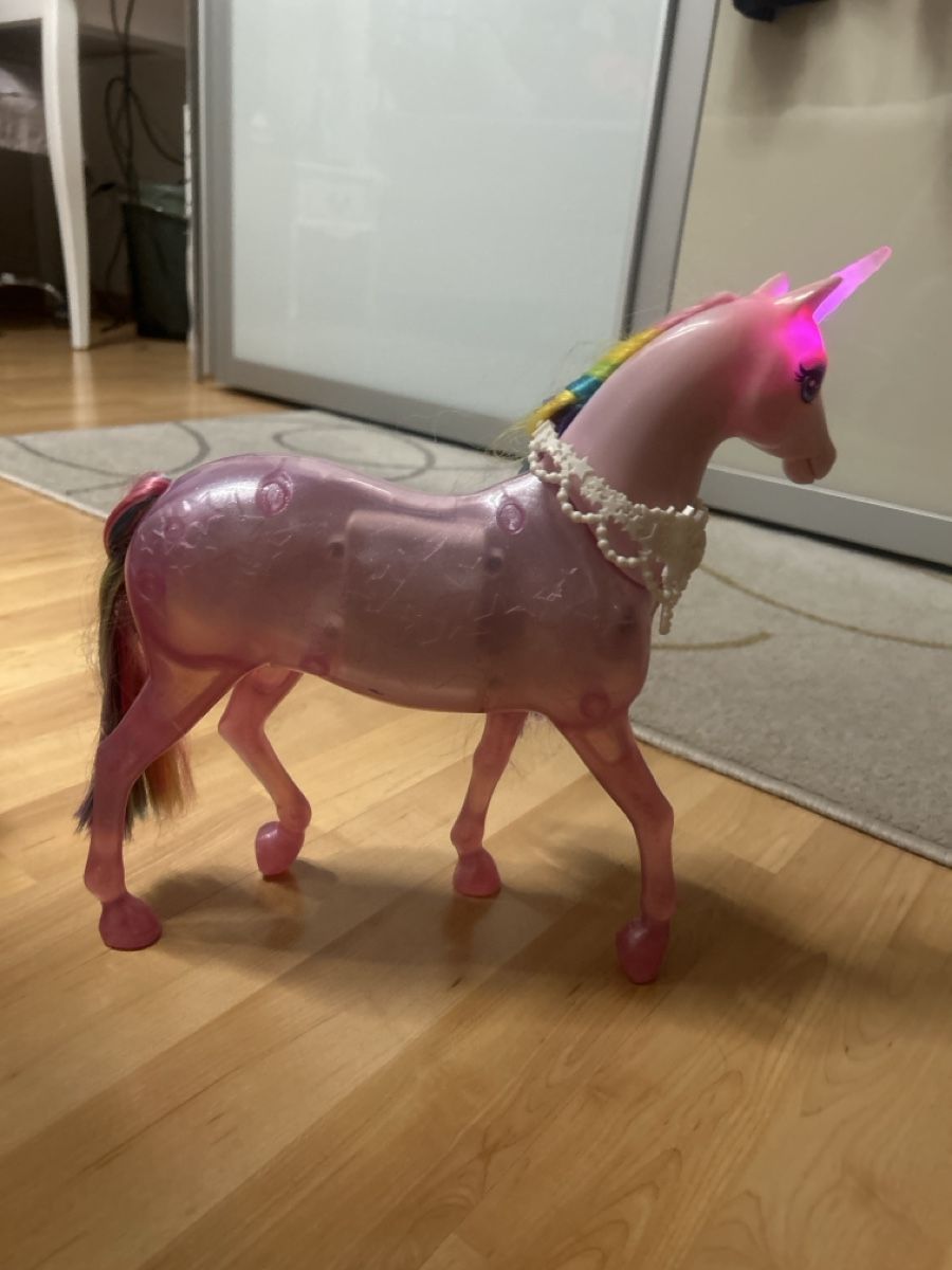 Spielzeuge: Einhorn mit Lichteffekten und Musik – Gebraucht aus Mühledorf SO von Dania77 4