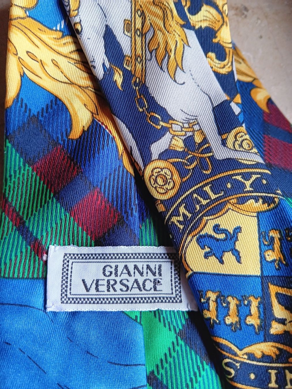Versace Cravates: Krawatte Versace Einhorn – D'occasion à Büsingen par Flohminator 3