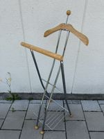 Herrendiener / Kleiderständer