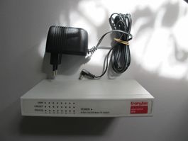 Transtec mini switch 800 / 8-Port 10/100 Base-TX-Switch