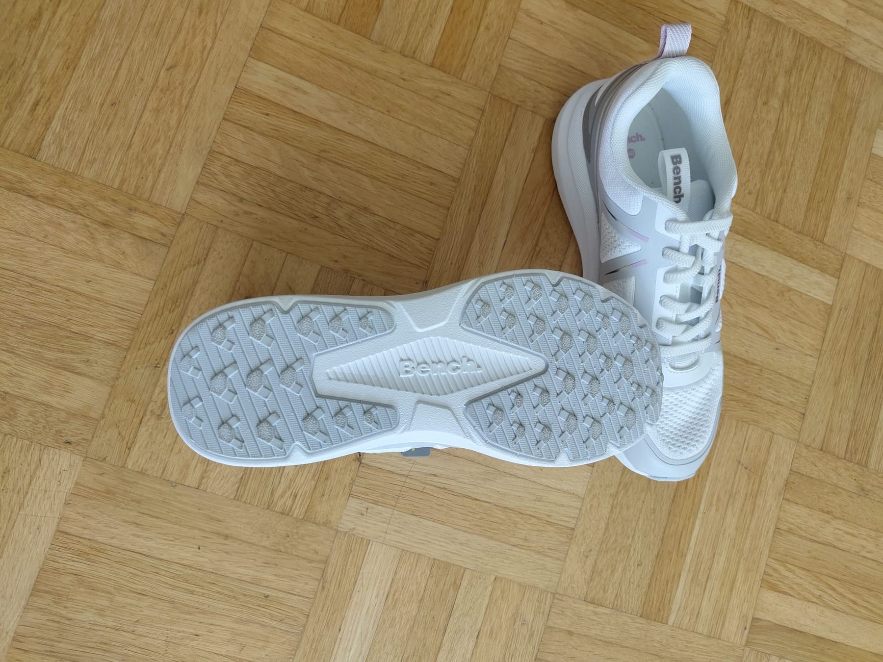 Bench Damenschuhe: Bench Damen Sneakers – Neu und originalverpackt aus Spiez von Tommy29 1