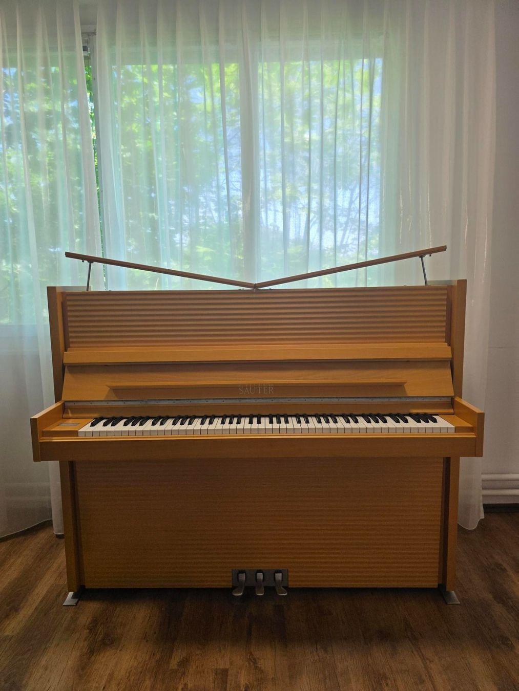 Strumenti musicali: Sauter Onda 122 - Designed by Peter Maly - Aktionspreis – Usato da St. Gallen venduto da KlaviertechnikTobehn 1
