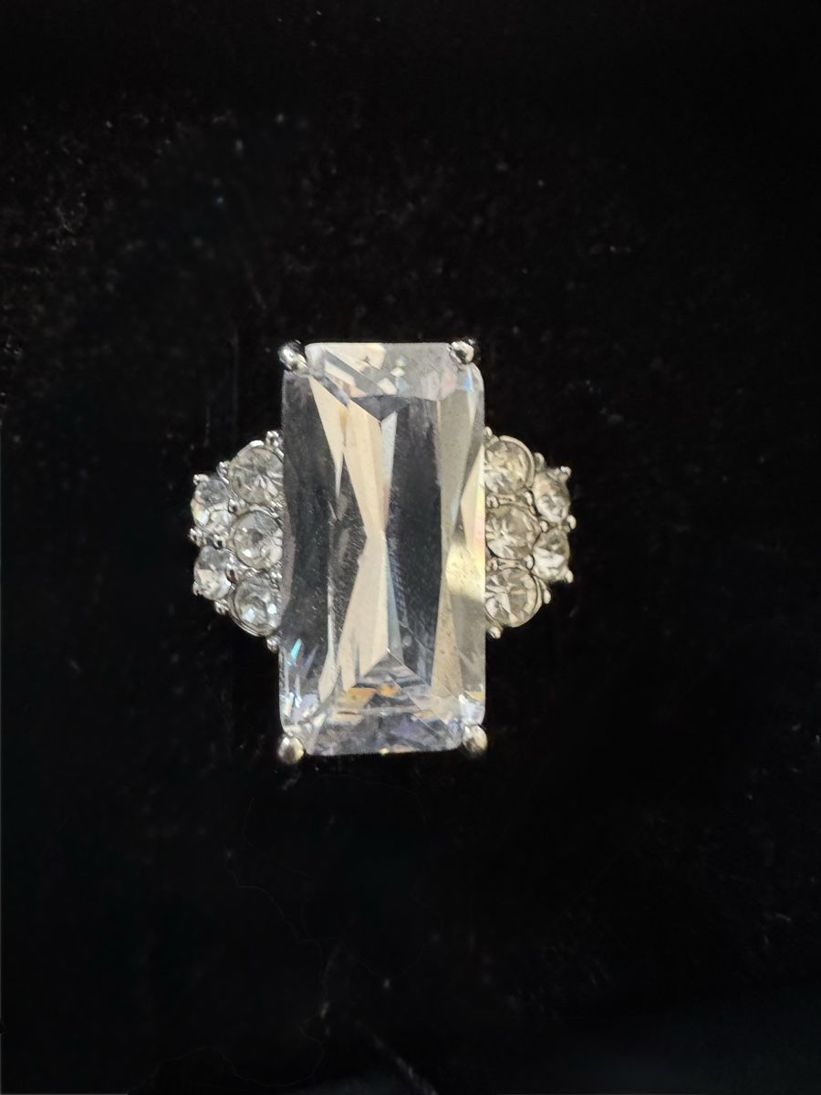 Ringe: Cocktail Ring with large stone – Gebraucht aus Rüschlikon von luc_q2tl
