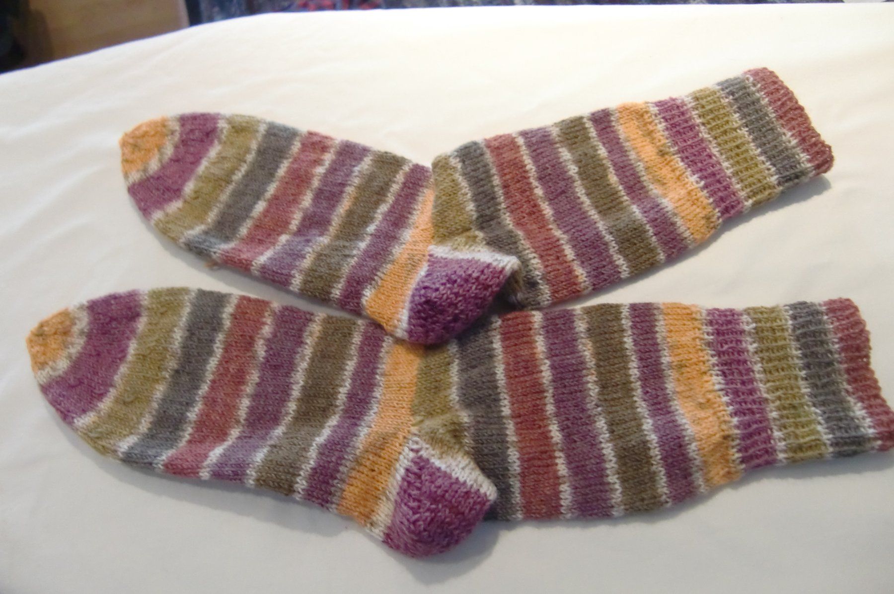 Calze: handgestrickte Socken Grösse 40/41 – Nuovo e nell'imballaggio originale da trüllikon venduto da marie2004
