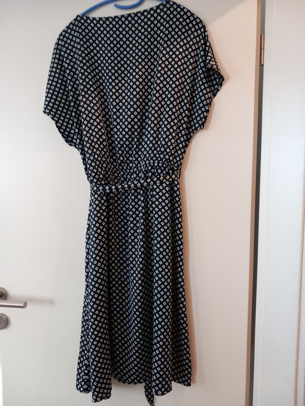 Robes: Robe légère taille L – D'occasion à Jouxtens-Mézery par Roxie2 1