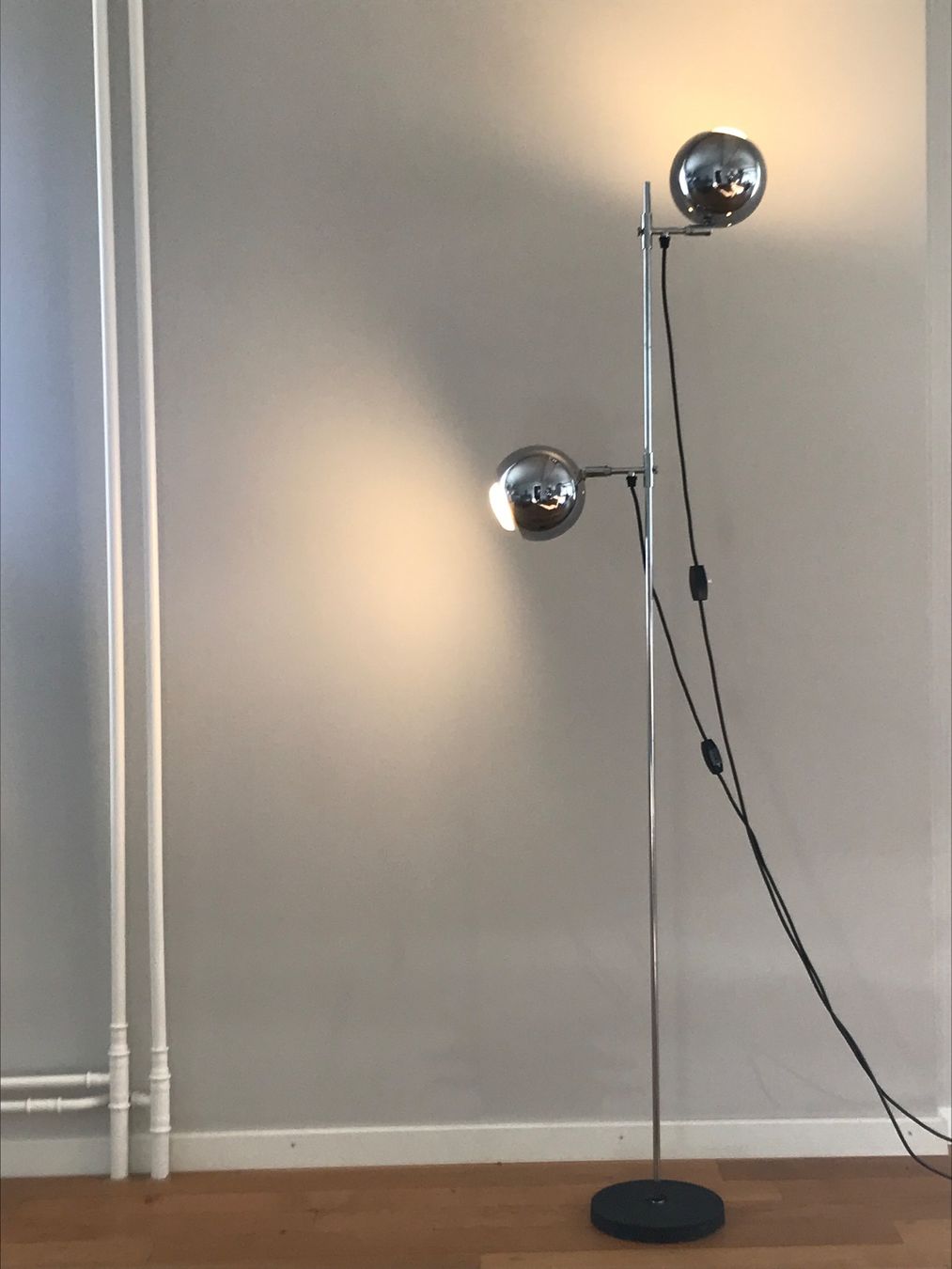 Lampen: Stehleuchte, Eyeball, 1970 – Gebraucht aus Wallisellen von Romulus5 1